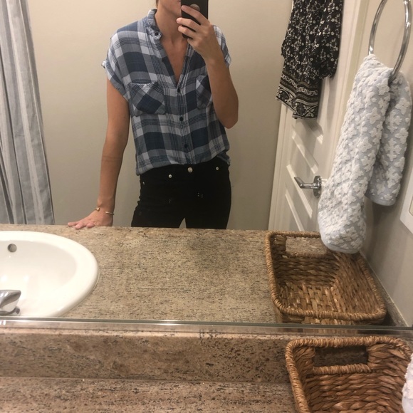 Ultra soft Rails short sleeved button down - Picture 2 of 2